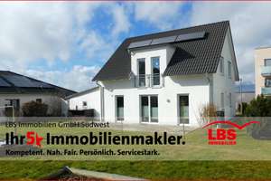 Top Wohnlage! Modernes Einfamilienhaus mit großem Garten und Doppelcarport  – Die vollständige Adresse der Immobilie erhältst du vom Anbieter., 88630 Pfullendorf – Vorschaubild 2