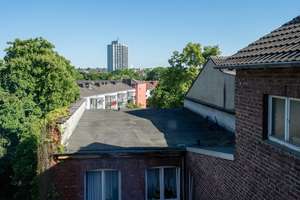 Über den Dächern der Stadt: Lichtdurchflutete 3-Zimmer Wohnung mit Weitblick und Charme auf 67m² WFL – Die vollständige Adresse der Immobilie erhältst du vom Anbieter., 52070 Jülicher Straße, Aachen – Vorschaubild 2