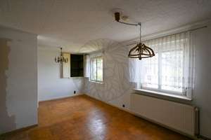 Wiesbaden-Biebrich: Reihenmittelhaus mit Potenzial! – Die vollständige Adresse der Immobilie erhältst du vom Anbieter., 65203 Biebrich, Wiesbaden – Vorschaubild 4