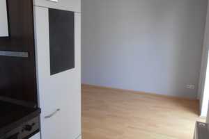 Praktische 2,5-Raum-DG-Wohnung mit EBK+Balkon in MD-Stadtfeld Ost erwartet Sie! – Uhlandstr. 1, 39108 Magdeburg – Vorschaubild 9