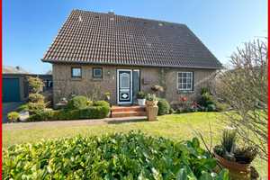 "Mein Garten ist mein Zuhause" - Einfamilienhaus mit liebevoll angelegtem Garten zum Wohlfühlen – Schleswig-Flensburg (Kreis) – Vorschaubild 1