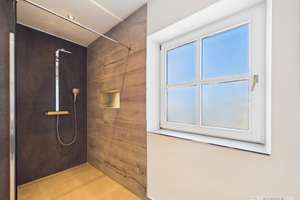 Exklusive Maisonette-Dachgeschosswohnung mit Designerküche, Luxusbad & Studio in Rückersdorf – Die vollständige Adresse der Immobilie erhältst du vom Anbieter., 90607 Rückersdorf – Vorschaubild 12
