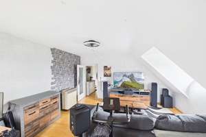 Über den Dächern der Stadt – Stilvolle Kapitalanlage in Altstadtnähe – Die vollständige Adresse der Immobilie erhältst du vom Anbieter., 97072 Altstadt, Würzburg – Vorschaubild 2