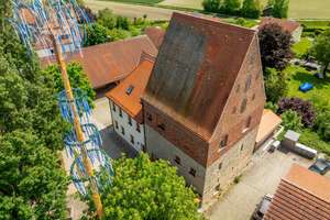 Einmalige Chance: Außergewöhnliche Dachgeschosswohnung im Hofmark-Schloss - Keine Käuferprovision! – Die vollständige Adresse der Immobilie erhältst du vom Anbieter., 84375 Kirchdorf am Inn – Vorschaubild 3