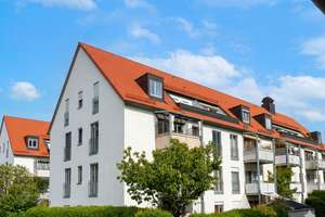 Moderne 4-Zi.-Wohnung (101 m²) mit Südwest-Balkon in zentralster Lage von Grafing bei München