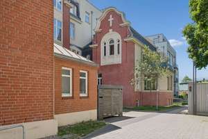 Ikonisches Wohnen in ehemaliger Kapelle – ein modernes, neuwertiges Liebhaberstück mit Loftcharakter – Die vollständige Adresse der Immobilie erhältst du vom Anbieter., 22081 Barmbek-Süd, Hamburg – Vorschaubild 15