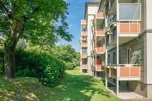 Wunderschöne Erdgeschosswohnung mit Balkon – Uferstr. 38, 9126 Lutherviertel, Chemnitz – Vorschaubild 1