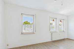 Bezugsfreie Maisonettewohnung mit 3 nutzbaren Räumen und Garten ! – Türkisstraße 7, 4319 Engelsdorf, Leipzig – Vorschaubild 7