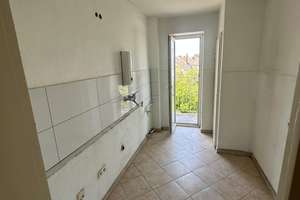 Helle 2-Zimmer-Wohnung mit zwei Balkonen und Blick ins Grüne – Düsseldorf-Düsseltal
