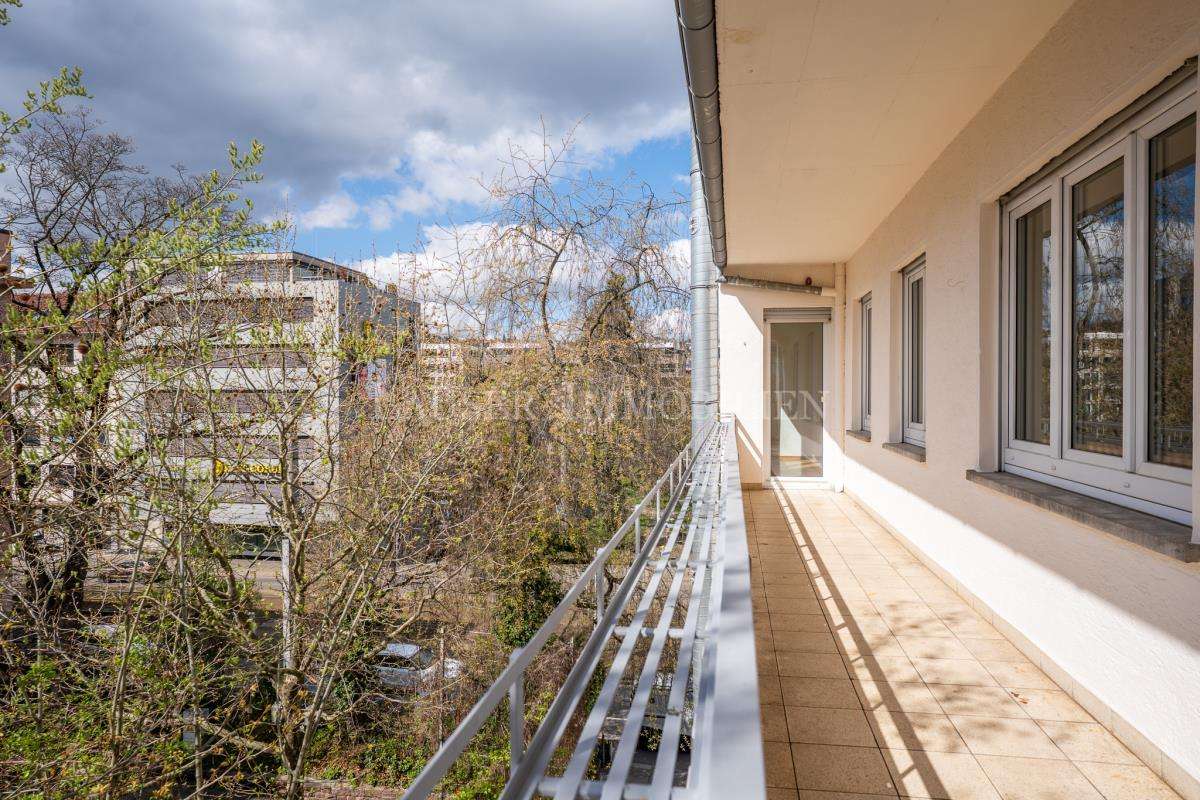 Lichtdurchflutete Drei-Zimmer-Citywohnung mit Balkon am Berliner Platz - Foto 4
