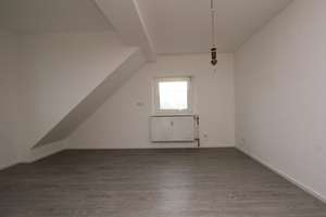 ++ESSEN-KUPFERDREH++DHH++MEHRGENARATIONENHAUS++MIT FERNSICHT++GARTEN+TERRASSE++BALKON++2 GARAGEN++ – Die vollständige Adresse der Immobilie erhältst du vom Anbieter., 45257 Kupferdreh, Essen – Vorschaubild 18