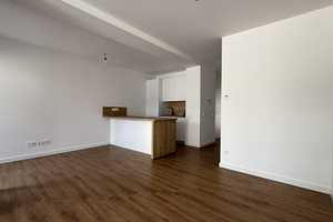 ERSTBEZUG - 2-Zimmerwohnung mit großer Dachterrasse und Einbauküche – Hohenzollernstraße 26, 40211 Düsseldorf – Vorschaubild 3