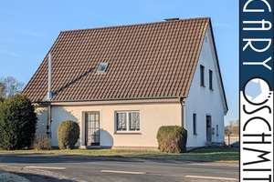 Vom Bauernhaus zum Wohlfühl-Zuhause. Viel Platz in Mennighüffen. – Die vollständige Adresse der Immobilie erhältst du vom Anbieter., 32584 Bad Oeynhausen – Vorschaubild 1