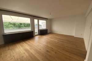 3-Zimmer-DG-Wohnung mit gehobener Innenausstattung in Düsseldorf – Die vollständige Adresse der Immobilie erhältst du vom Anbieter., 40545 Oberkassel, Düsseldorf – Vorschaubild 5