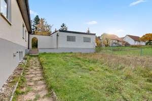 Traumlage! Teilrenovierter Bungalow mit Doppelgarage, separater ELW und großem Garten – Die vollständige Adresse der Immobilie erhältst du vom Anbieter., 91077 Neunkirchen am Brand – Vorschaubild 20
