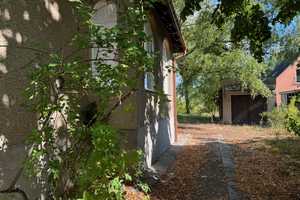 Schönes EFH mit Keller  in Mahlsdorf - Modernisierung empfohlen. – Florastraße 108, 12623 Berlin – Vorschaubild 2