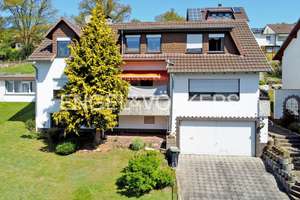 Dreifamilienhaus mit guter Vermietbarkeit – Ihr Investment in Rotenburg an der Fulda – Die vollständige Adresse der Immobilie erhältst du vom Anbieter., 36199 Rotenburg an der Fulda – Vorschaubild 1