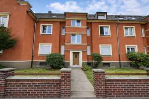 Charmante 2,5-Zimmer-Dachgeschosswohnung mit Gartennutzung in Gelsenkirchen-Bismarck