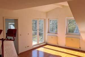 Helle 3-Zimmer Dachgeschosswohnung mit Balkon in Mainz-Ebersheim – Die vollständige Adresse der Immobilie erhältst du vom Anbieter., 55129 Ebersheim, Mainz – Vorschaubild 2