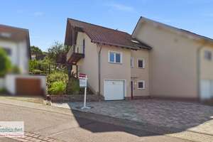 MERZIG-STADT: RENOVIERTES WOHNHAUS IN TOP WOHNLAGE – Die vollständige Adresse der Immobilie erhältst du vom Anbieter., 66663 Merzig – Vorschaubild 2