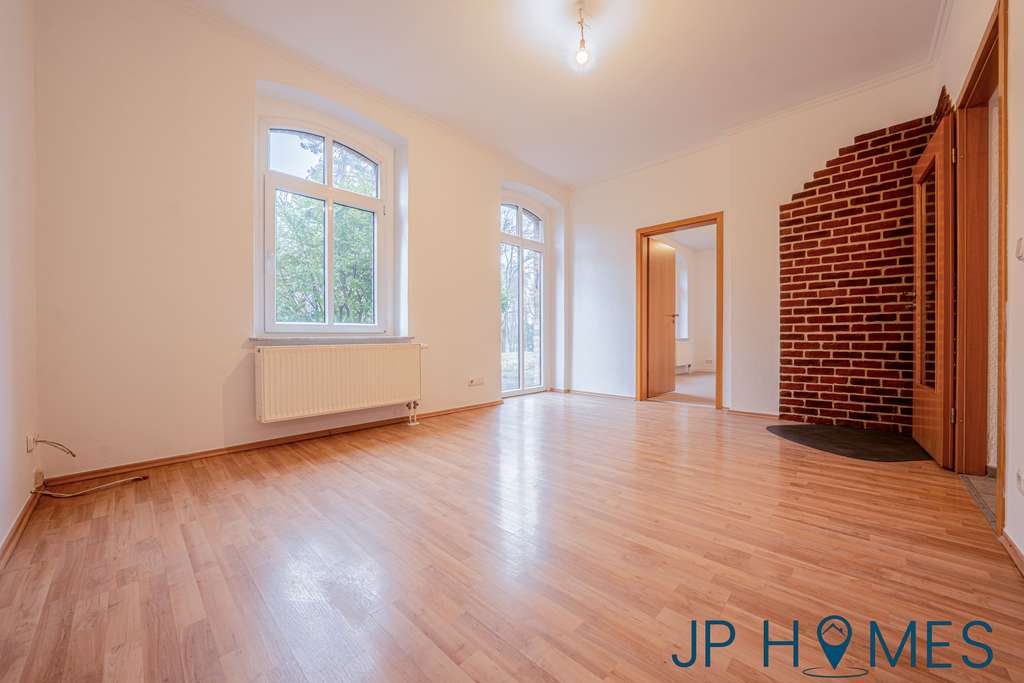 Immobilie in Prötzel - Zweifamilienhaus in ruhiger Naturlage mit Wassernähe– saniertes ehemaliges Bahnhofs-Häuschen - Bild 1