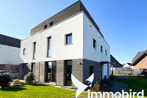 **HÖCHSTER WOHNSTANDARD TRIFFT AUF EXKLUSIVES DESIGN** SOFORT MIT FAMILIE EINZIEHEN STATT SANIEREN! – Neuss (Rhein-Kreis) – Vorschaubild 4