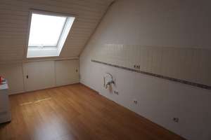 Ansprechende 3-Zimmer-Dachgeschosswohnung mit Dachterrasse in Karlsruhe Grötzingen – Die vollständige Adresse der Immobilie erhältst du vom Anbieter., 76229 Grötzingen, Karlsruhe – Vorschaubild 7
