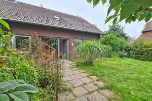 Ihr Traumhaus wartet: Charmantes Einfamilienhaus mit Anbau und Garage im malerischen Löhnen! – Wesel (Kreis) – Vorschaubild 1