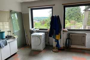 Beidseitig angebautes Mehrfamilienhaus mit großem Grundstück im Herzen von Püttlingen – Stadtverband Saarbrücken (Kreis) – Vorschaubild 7