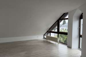 Schöne 3-Zimmer DG Wohnung in Alterlangen