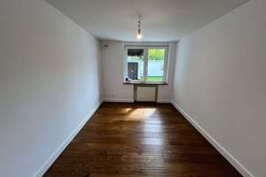 Großzügiges Wohnen mit gehobener Ausstattung - Bungalow in Düsseldorf – Gustav-Mahler-Straße 3, 40593 Urdenbach, Düsseldorf – Vorschaubild 4