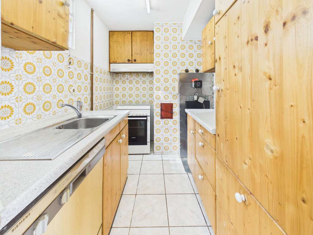 Immobilie in Florstadt - Charmantes Fachwerkhaus mit Geschichte und Gestaltungspotenzial in ruhiger Lage von Florstadt - Bild 4