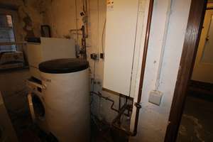3-Familienhaus mit Einzelgarage in Stuttgart-Süd !!! Top Kapitalanlage ca. 6 % Rendite !!! – Die vollständige Adresse der Immobilie erhältst du vom Anbieter., 70199 Heslach, Stuttgart – Vorschaubild 26