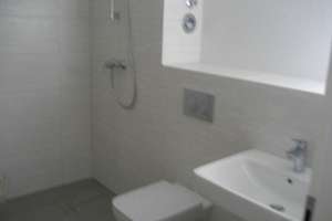 Studio mit Duschbad und Balkon – Genter 16, 13353 Wedding, Berlin – Vorschaubild 4