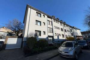 Vermietete 3-Zimmer-Dachgeschosswohnung in ruhiger Lage von Essen-Schonnebeck