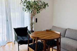 Sublet 12months ab 15 Oct / 1 Nov: 2-Zimmer-Wohnung inkl. Wohnküche, 47 m² + Keller