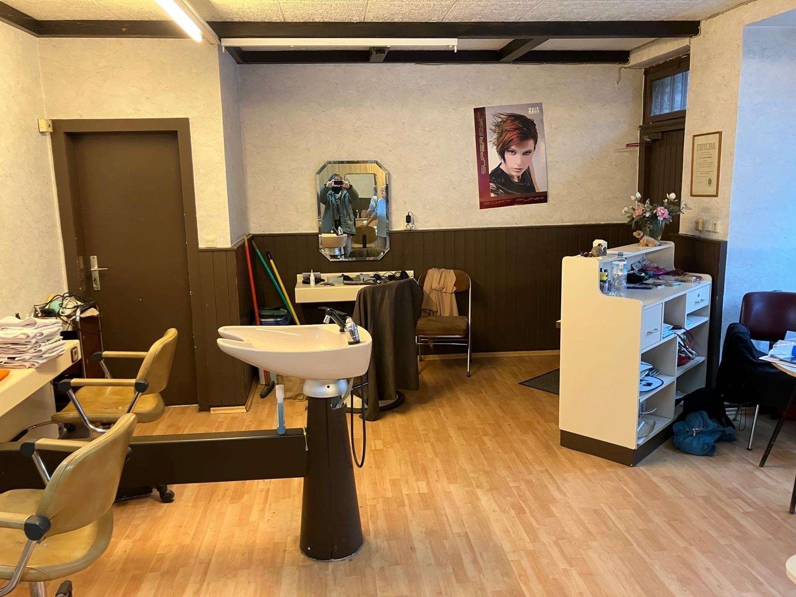 Friseursalon - könnte zu Wohnraum umgenutzt werden., Wuppertal – Bild 2