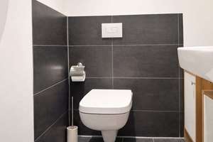 Eigener Garten & Balkon | Traumwohnung | Außenstellplatz | 2015 modernisiert | Tageslichtbad – Die vollständige Adresse der Immobilie erhältst du vom Anbieter., 4279 Dölitz-Dösen, Leipzig – Vorschaubild 10