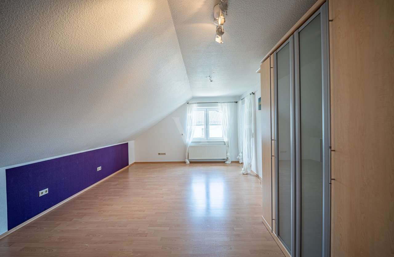 Immobilie in Berod bei Wallmerod - Großzügiges Ein-/Zweifamilienhaus in wunderschönem Wohngebiet – flexibel nutzbar und sofort bezugsbe - Bild 6