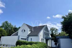 Energetisch, hochmodernes Einfamilienhaus im Zentrum von Marienheide – Die vollständige Adresse der Immobilie erhältst du vom Anbieter., 51709 Marienheide – Vorschaubild 2