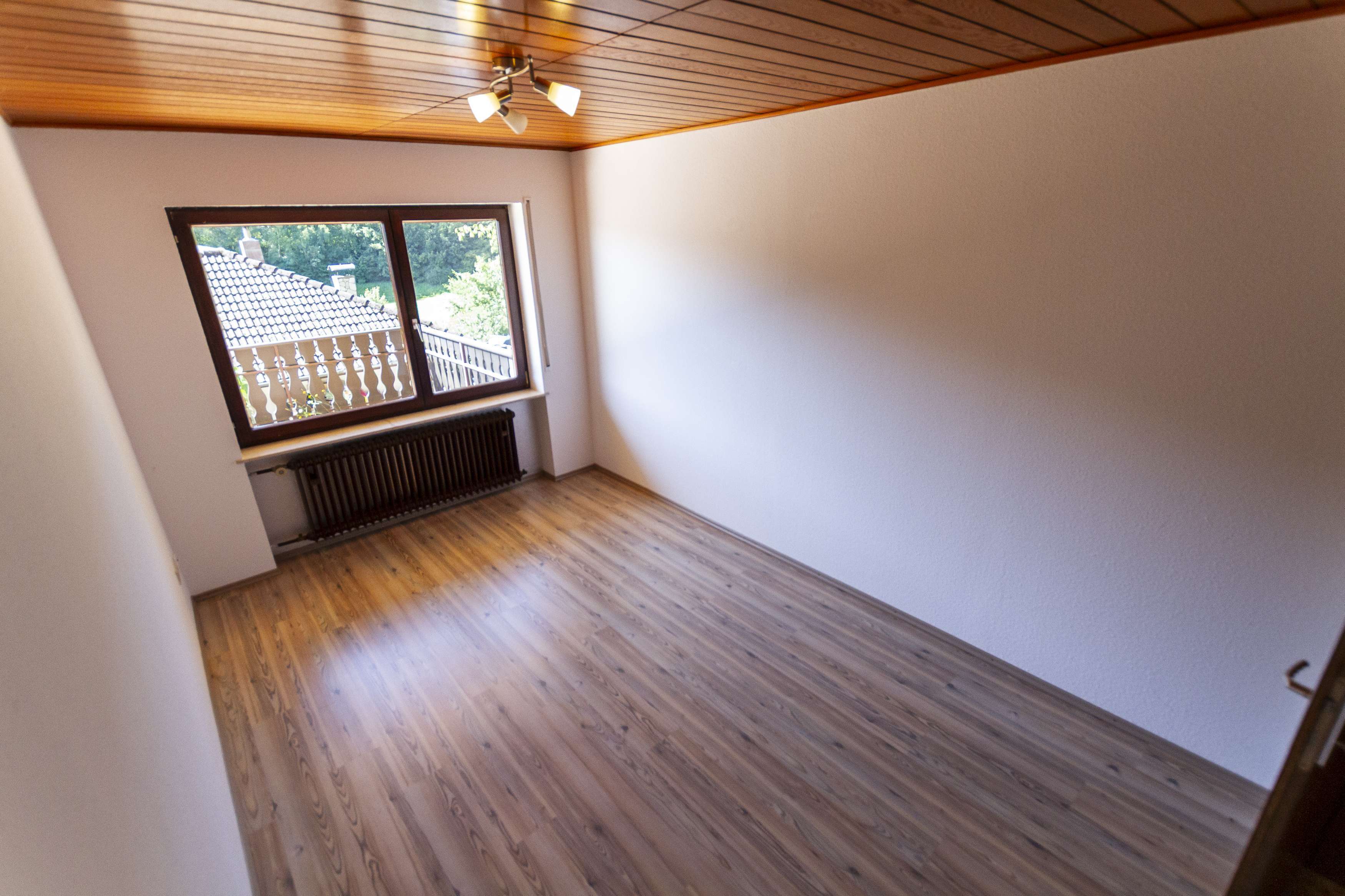 Immobilie in Breuberg - Kapitalanlage mit Aussicht: Drei Wohneinheiten, sofort vermietbar, attraktive Rendite, Sandbach - Bild 3