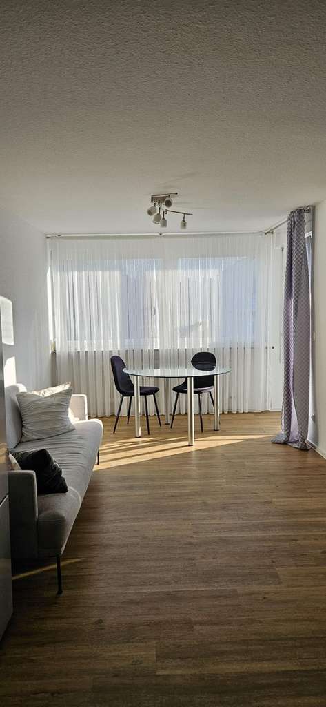Immobilie in Bietigheim-Bissingen - Sonnige, gepflegte und zentrale 1.5 Zimmer Wohnung in Bietigheim-Bissingen - Bild 0