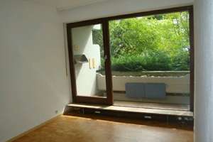 3 Zi.–Erdgeschosswohnung mit  Balkon, Terrasse und Garten – Die vollständige Adresse der Immobilie erhältst du vom Anbieter., 81247 Obermenzing, München – Vorschaubild 8