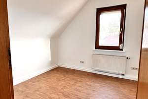 Frisch renoviert: Helle 4 Zi-DG-Whg. (ca. 64 m²) mit großem Bühnenraum in Cannstatt – Die vollständige Adresse der Immobilie erhältst du vom Anbieter., 70372 Kurpark, Stuttgart – Vorschaubild 7