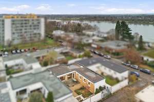 großzügiger Bungalow # beliebte Lage Bonn Castell # – Die vollständige Adresse der Immobilie erhältst du vom Anbieter., 53111 Bonn-Castell, Bonn – Vorschaubild 32