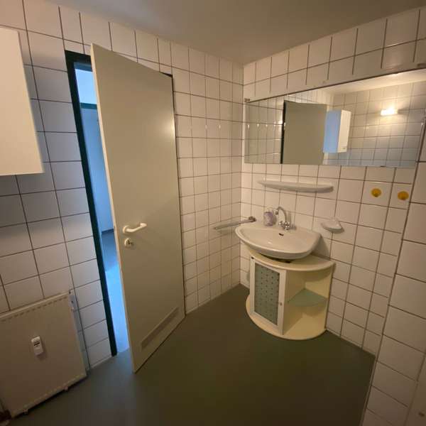 *** schöne und helle 2-Zimmer-Wohnung in Aachen-Mitte ***