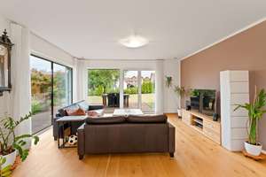 Traumhaus mit tollem Garten und vielen Extras... – Die vollständige Adresse der Immobilie erhältst du vom Anbieter., 73278 Schlierbach – Vorschaubild 4