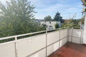 Sonnenverwöhnte 4-ZKB Wohnung mit Terrasse und Garage – Weinstraße 2, 66129 Stadtverband Saarbrücken (Kreis) – Vorschaubild 2