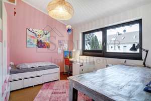 VERKAUF: Traumhaus in ruhiger Lage – Pool, Sauna & Whirlpool inklusive! – Die vollständige Adresse der Immobilie erhältst du vom Anbieter., 82205 Gilching – Vorschaubild 21