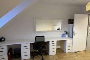 Stilvolle, modernisierte 2-Zimmer-Dachgeschosswohnung in Regensburg  – 93051 Kumpfmühl-Ziegetsdorf-Neuprüll, Regensburg – Vorschaubild 3